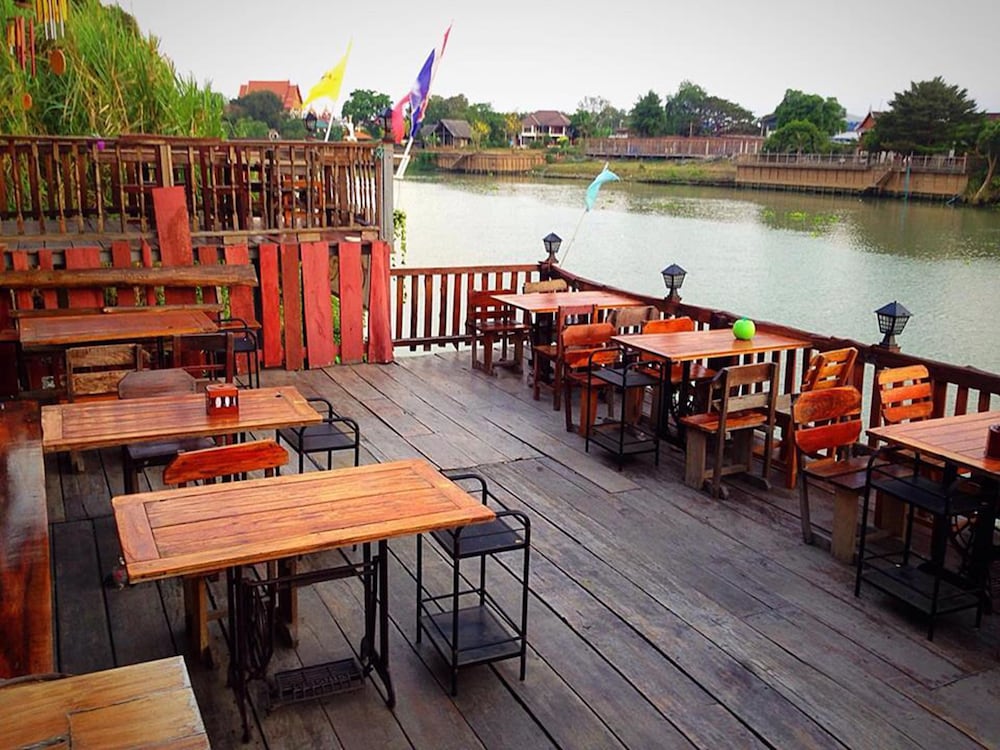 Jidapa Resort 44/58