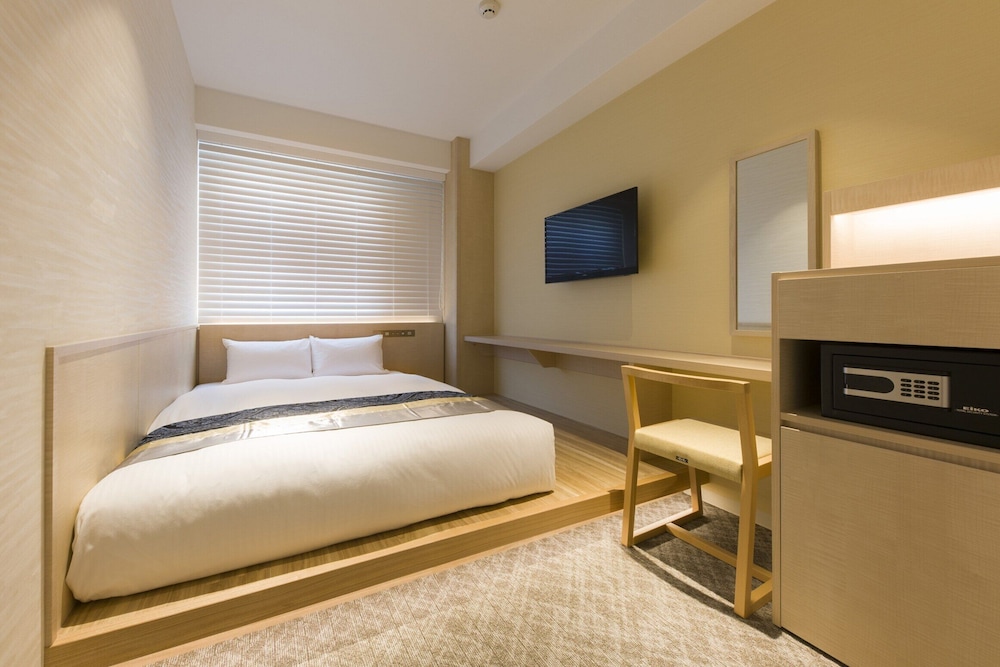 IAM HOTEL 5/48