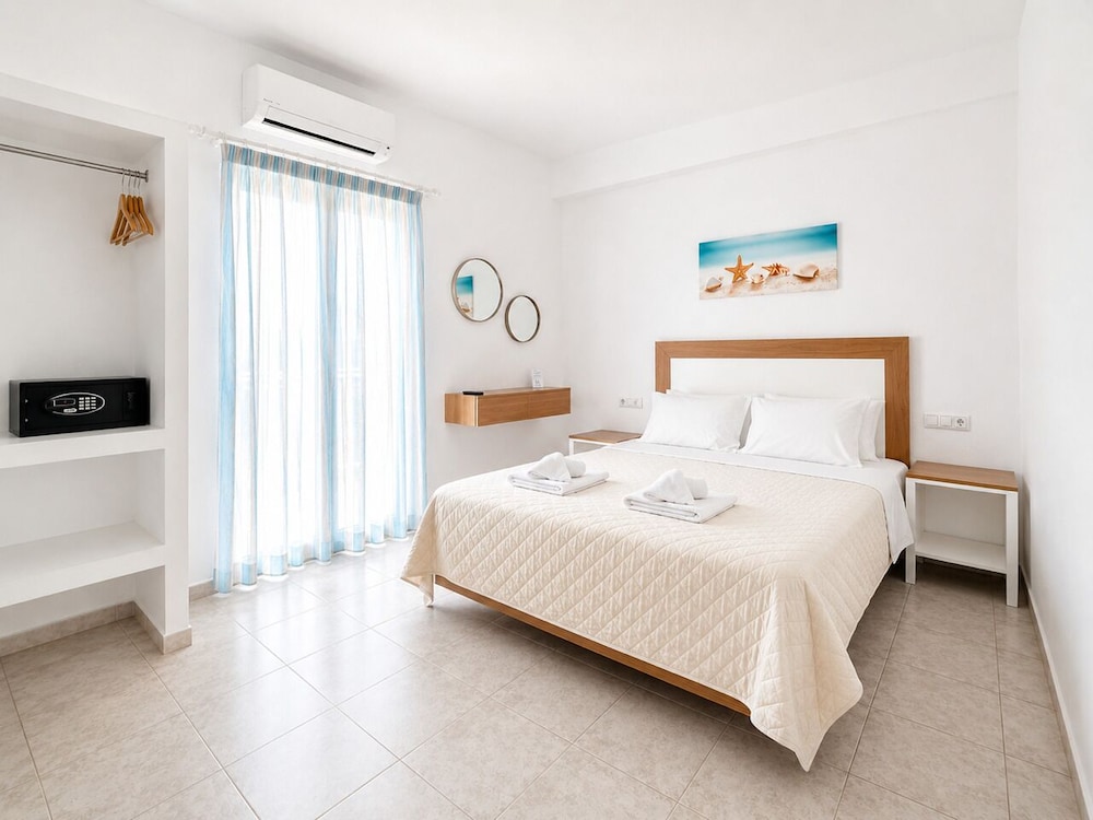 Cyclades Studios 14/49