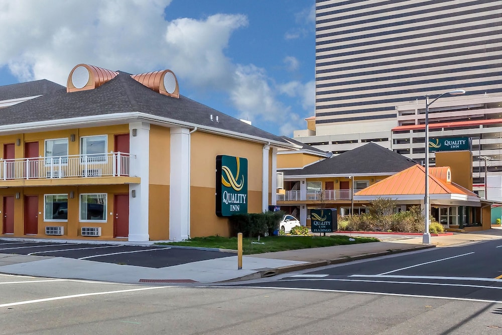 Quality Inn Flamingo 5/40