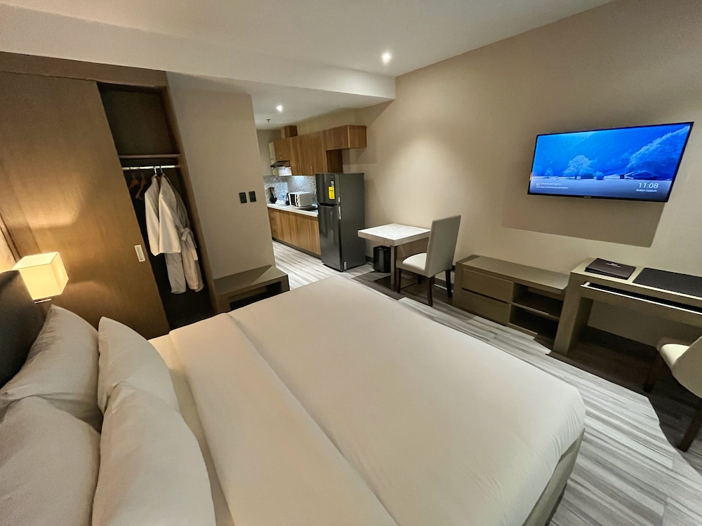Capitol Hill Hotel and Suites 20/34