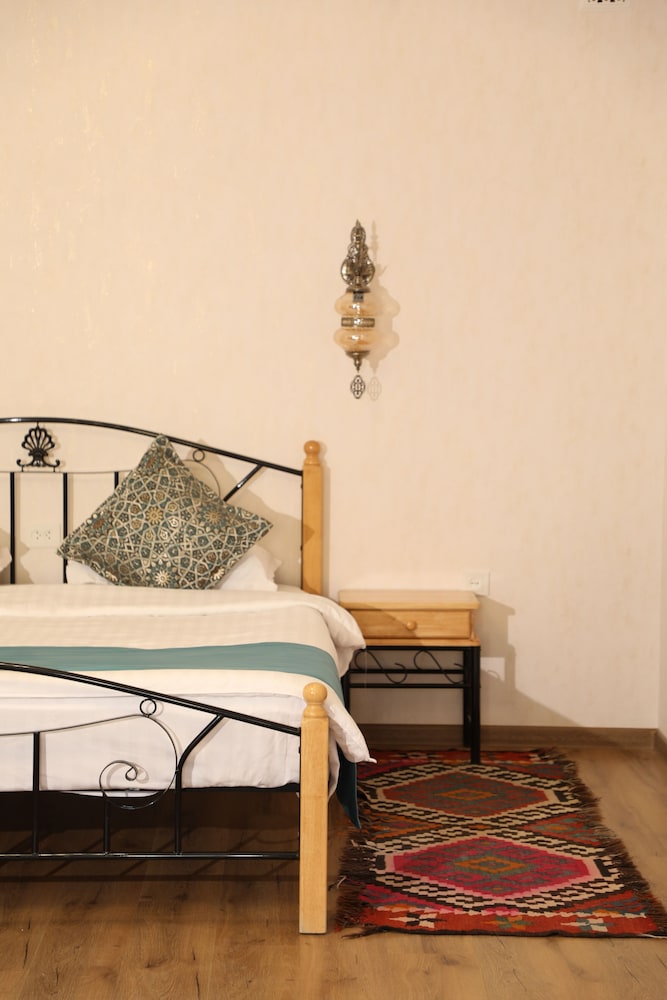 Zargaron Boutique Hotel 9/25