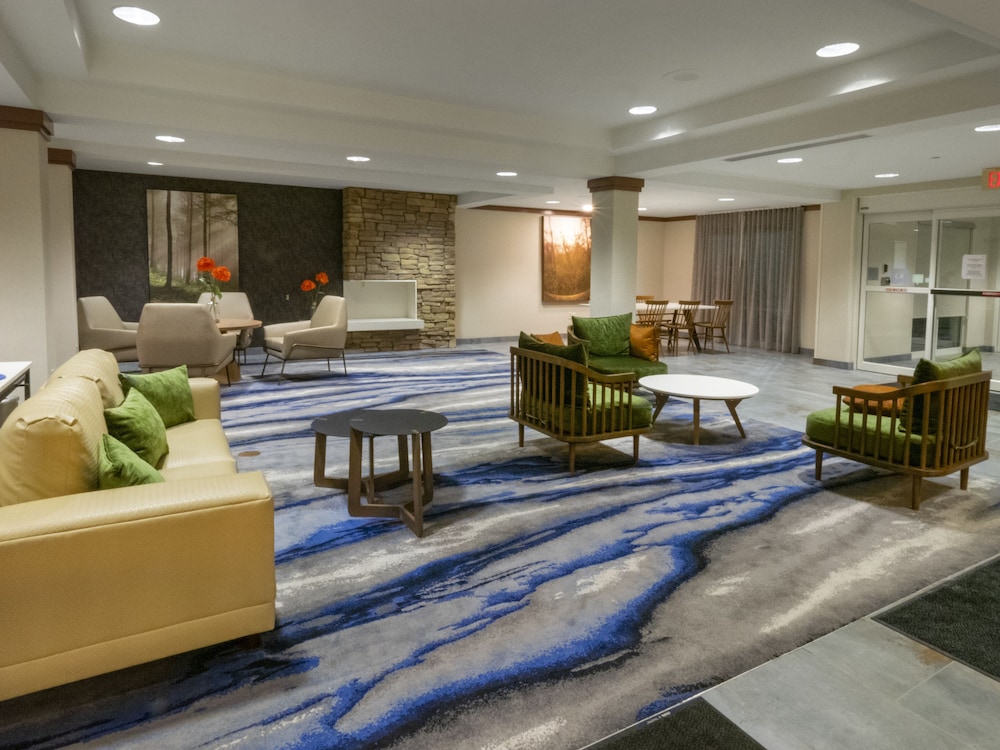 Fairfield Inn Suites Hazleton 34/52