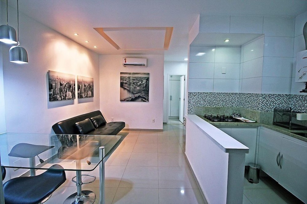 Rio Spot Apartment D040 15/42