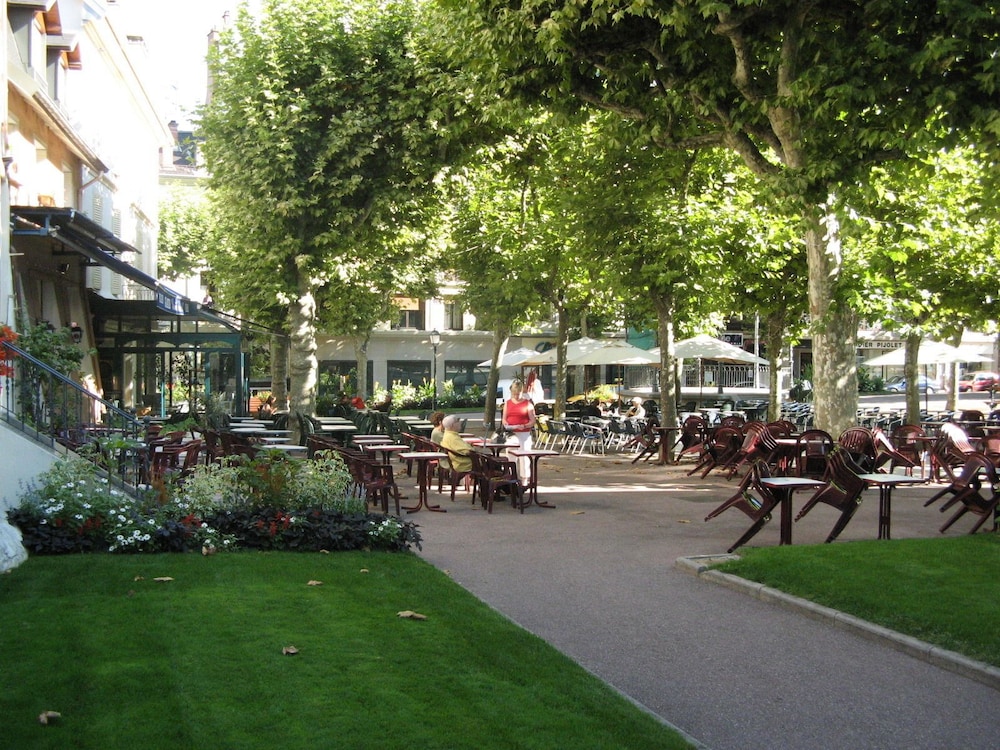HOTEL DE LA COURONNE 63/70