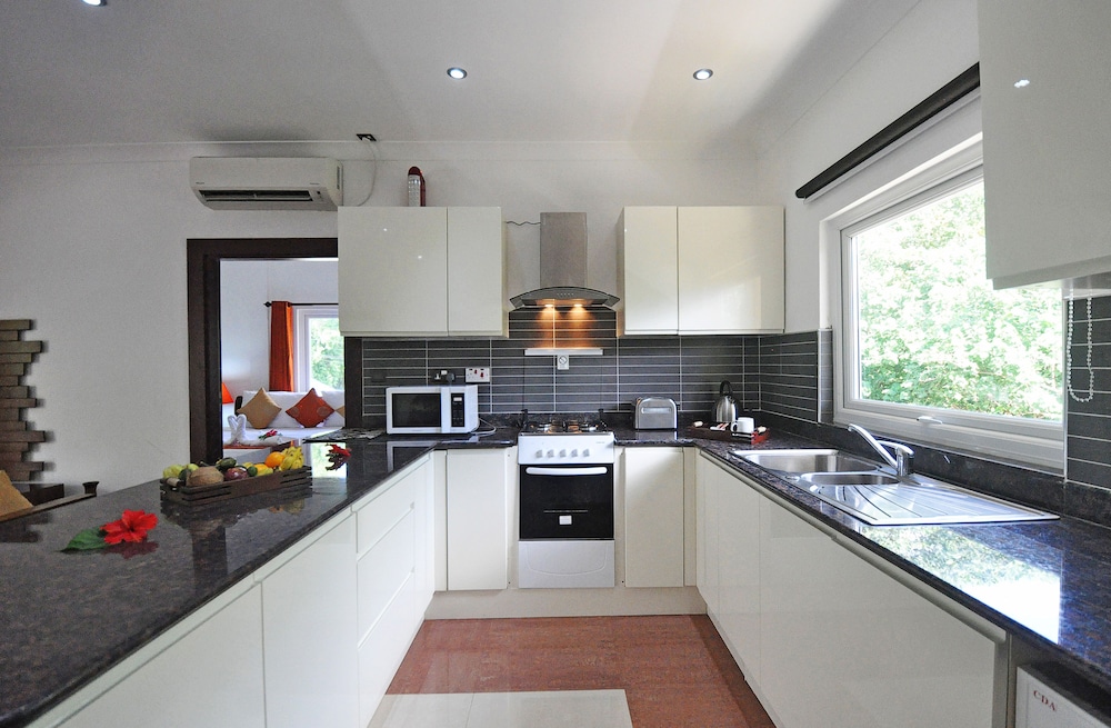 Yasad Luxury Beach Residence 26/50