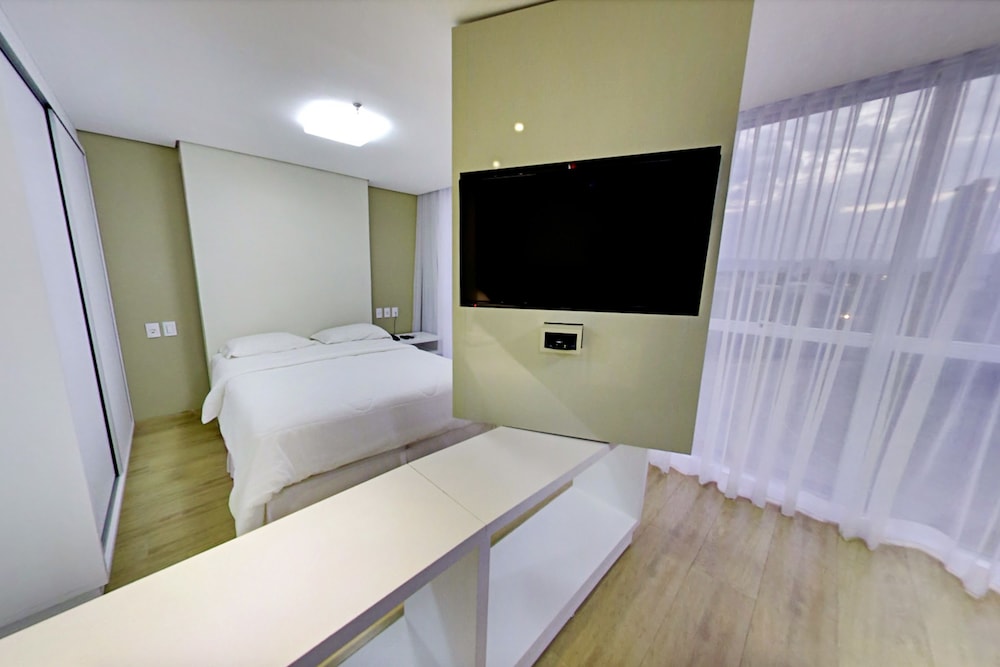SELECT HOTEL 19/48
