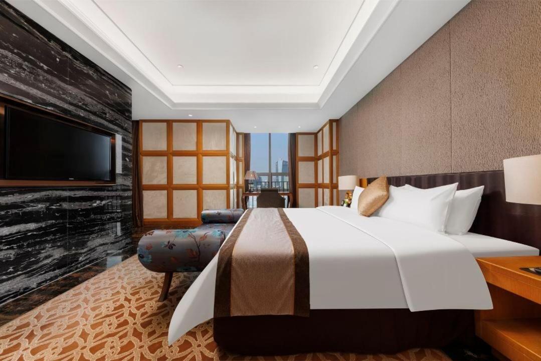 Presidential, Suite