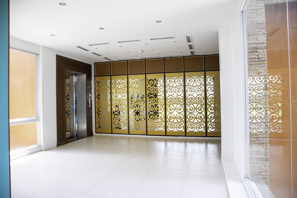 Chawlada Hotel 24/37