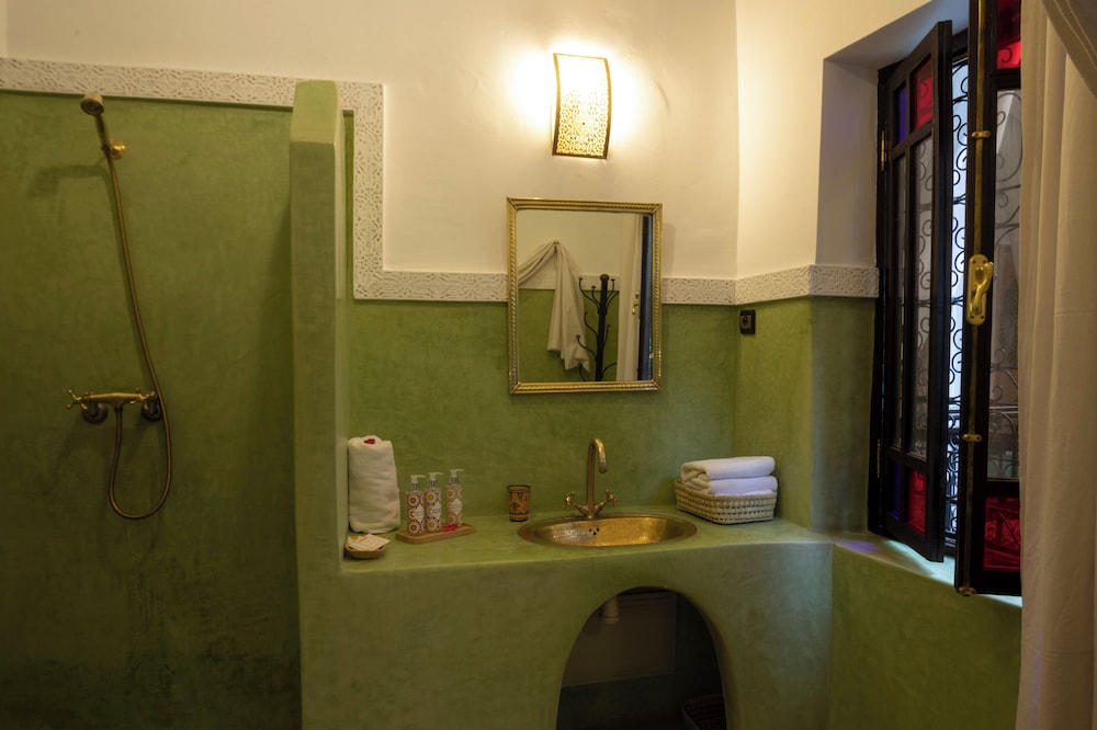Riad O'zeen 48/50