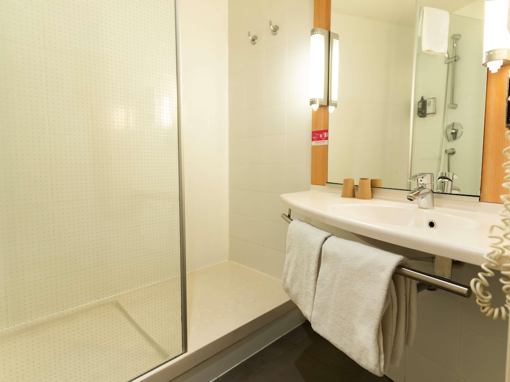 Ibis Barcelona Mollet 75/76