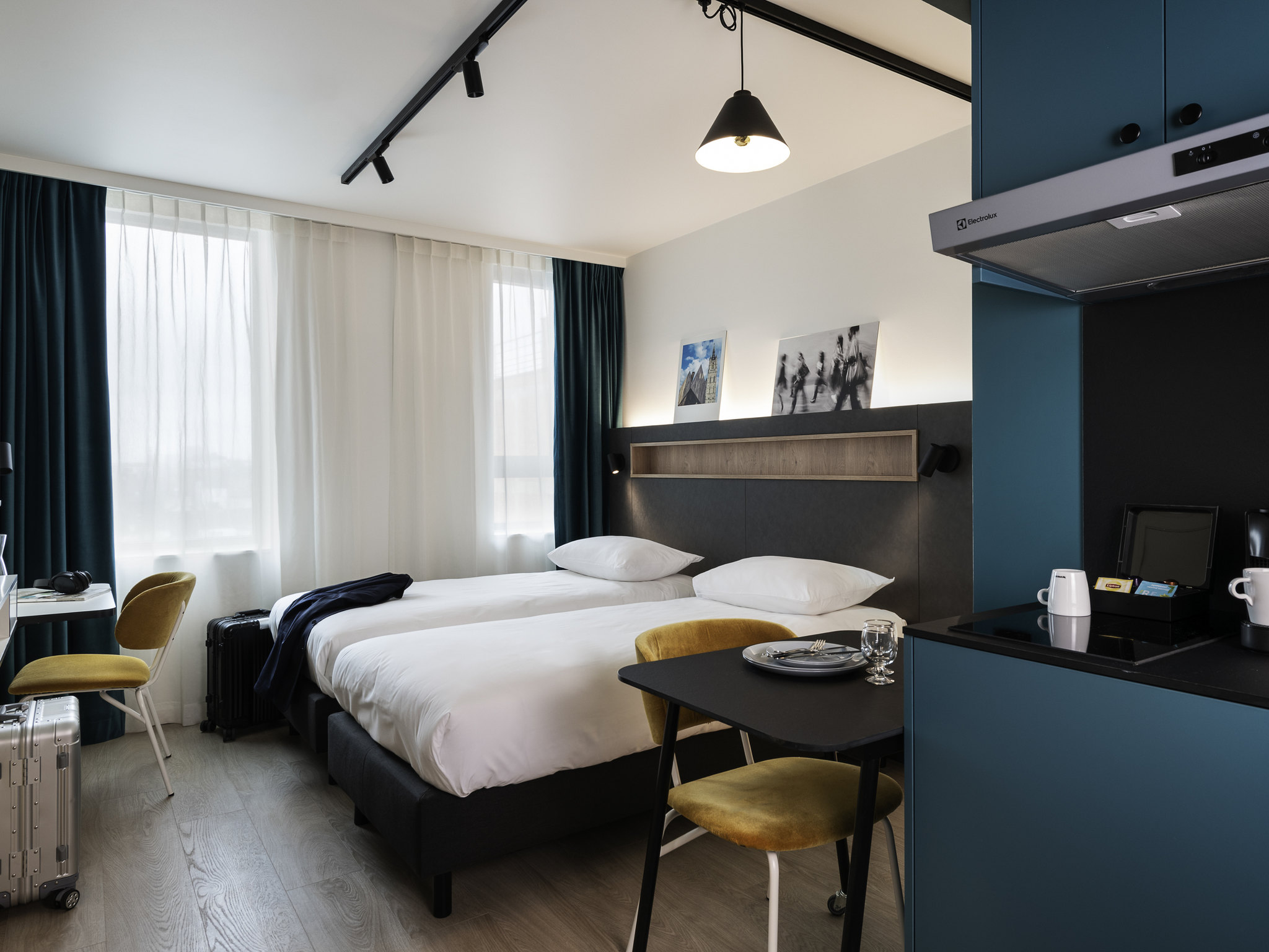 Studio, 2 Beds