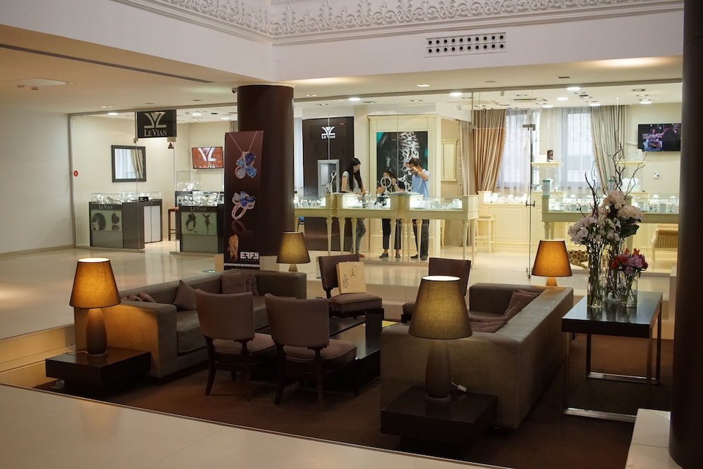 Dostyk Hotel 51/64