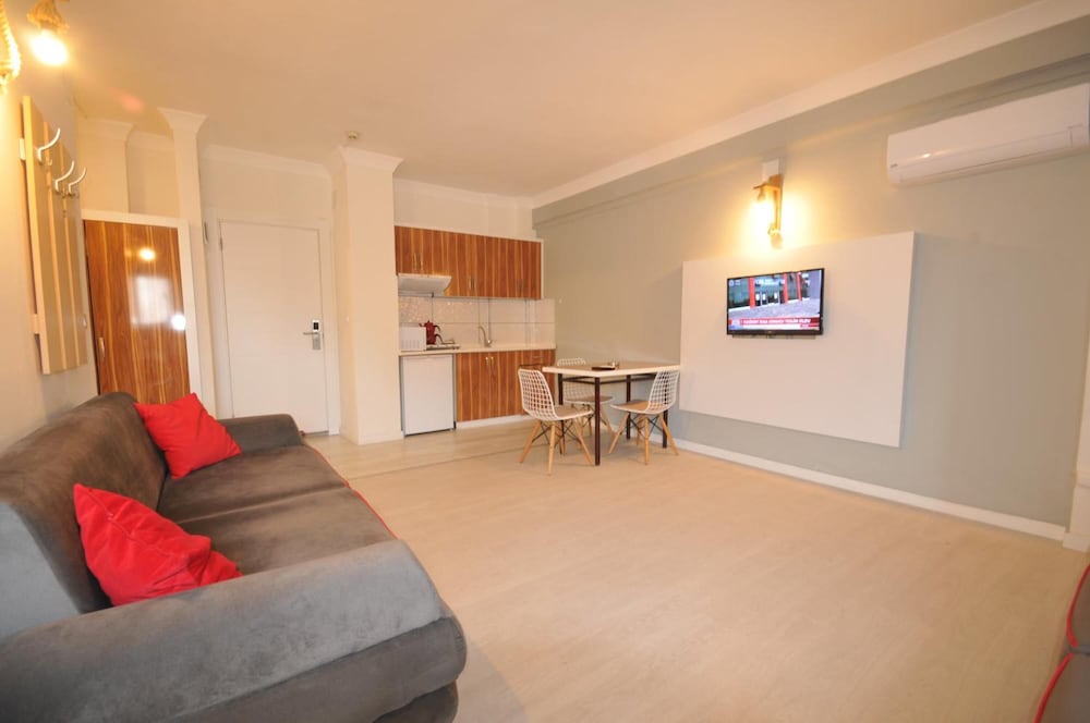 Isla Suite Hotel 25/46