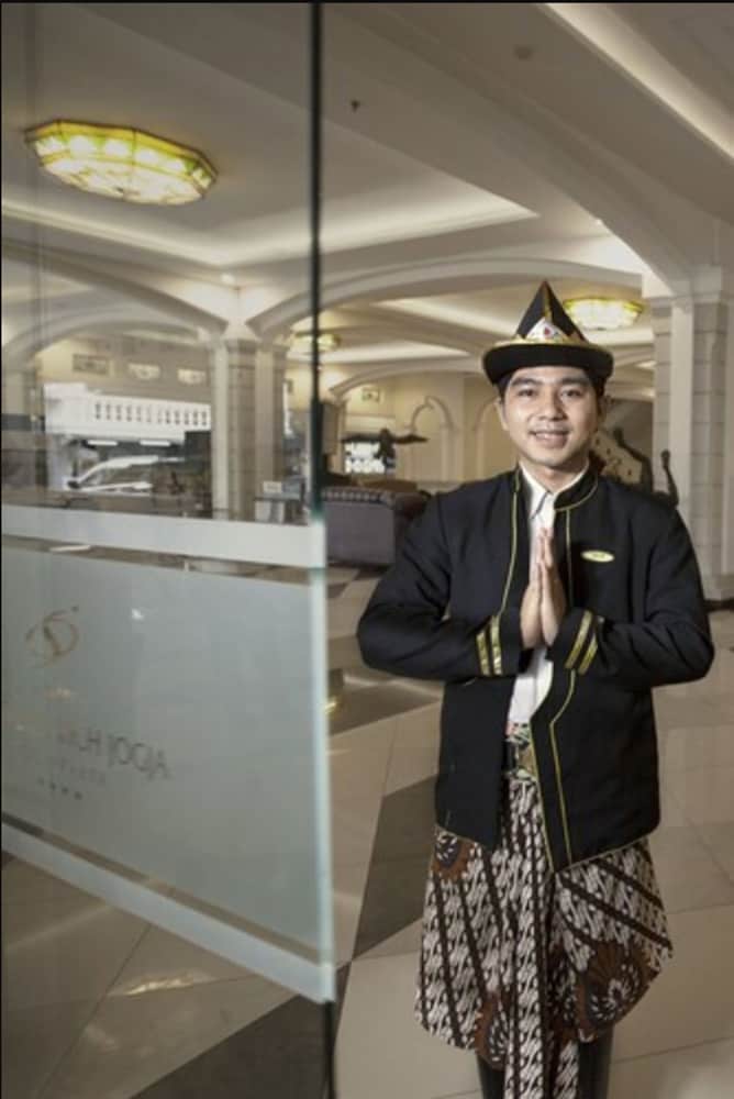 The Rich Jogja Hotel 11/81