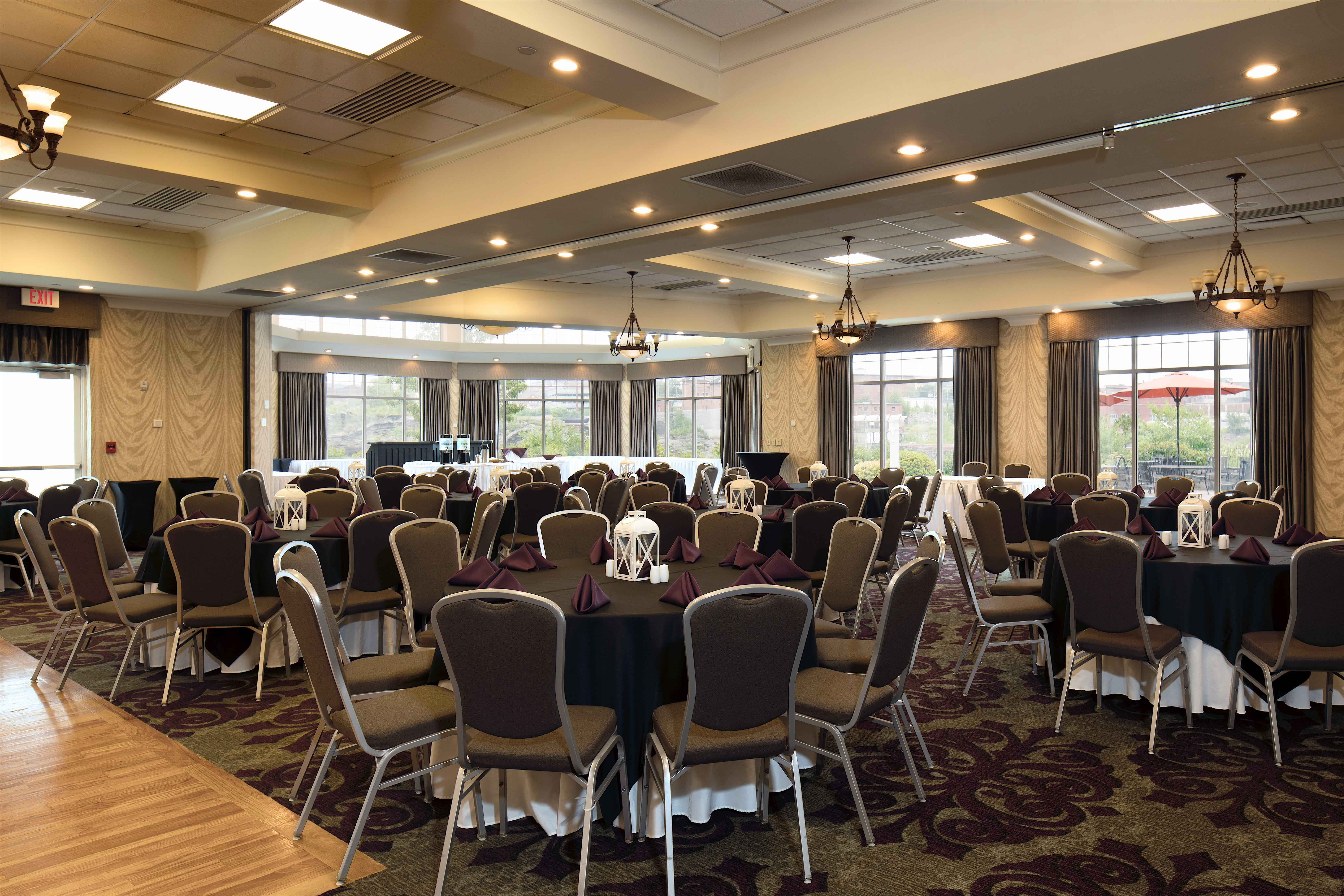 Hilton Garden Inn Auburn Riverwatch 40/50