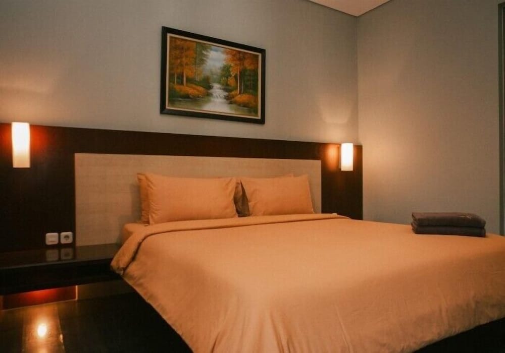 DELUXE, KING BED, GROUND FLOOR