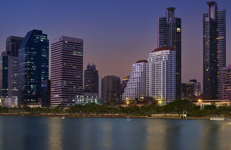 Shama Lakeview Asoke Bangkok 70/73