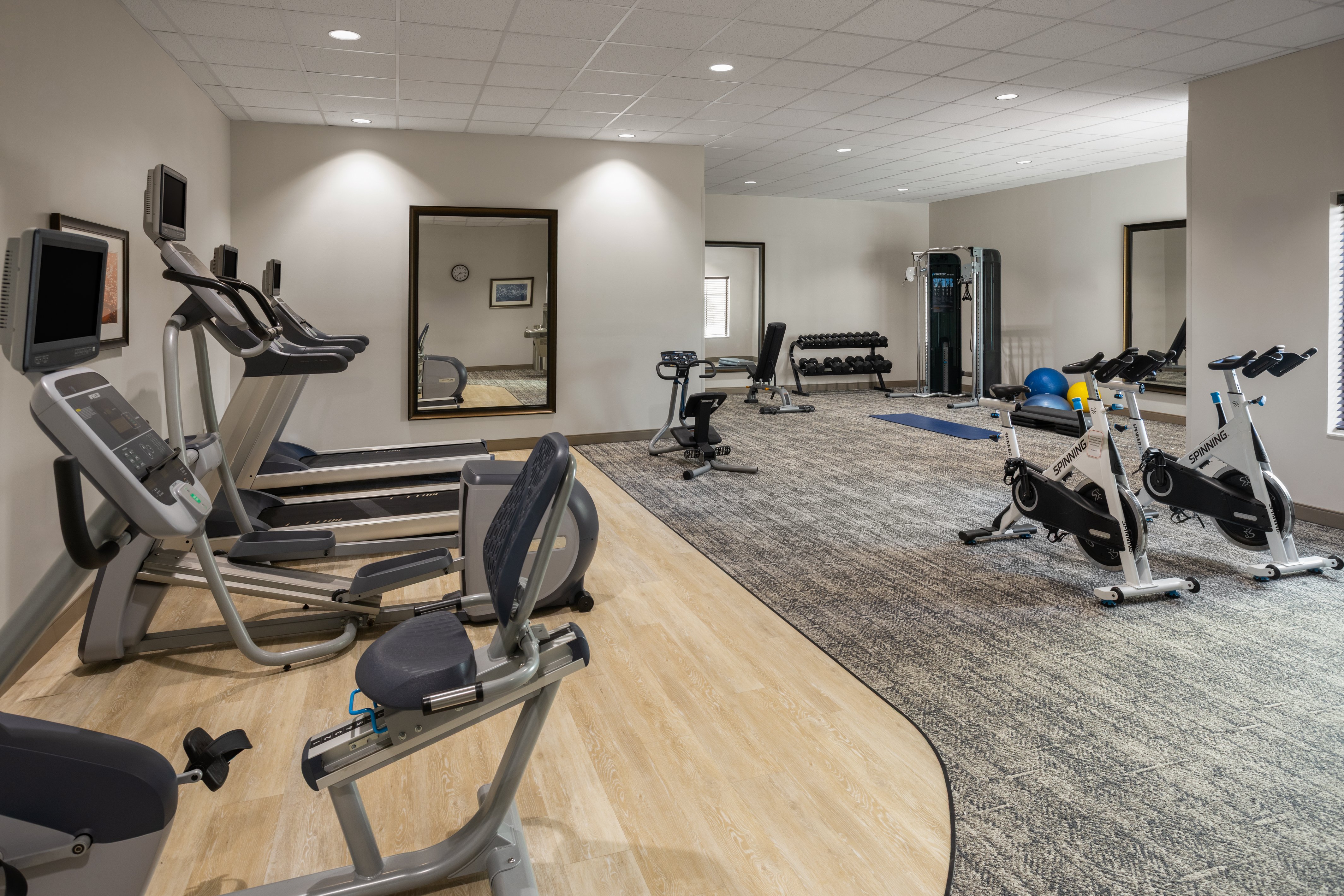 STAYBRIDGE SUITES MIAMISBURG 35/78