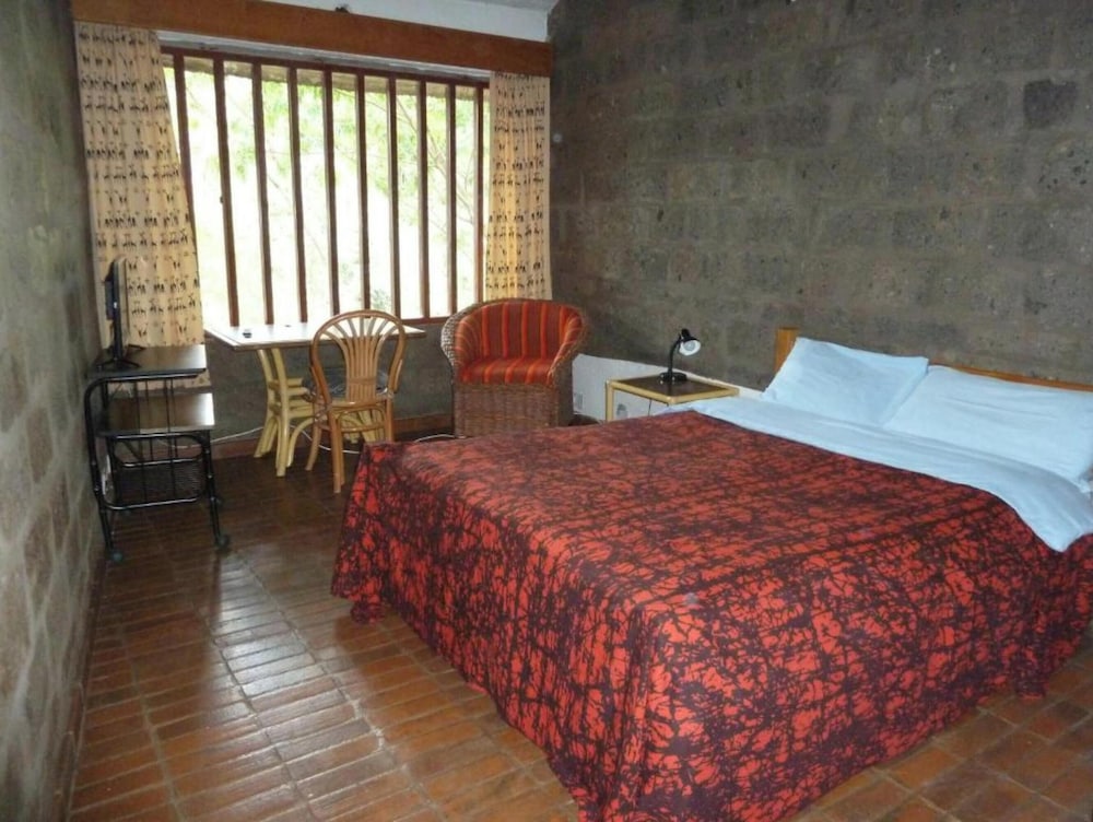 Villa Rock Stop Falls B & B 7/50