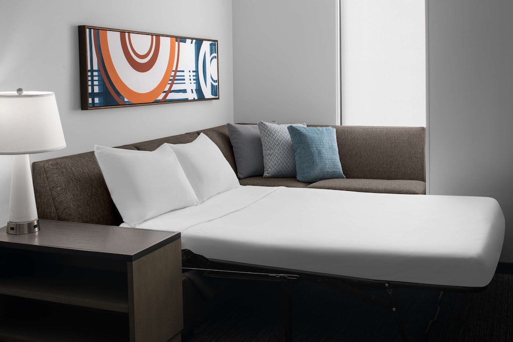 Hyatt House Lansing University Area 16/49