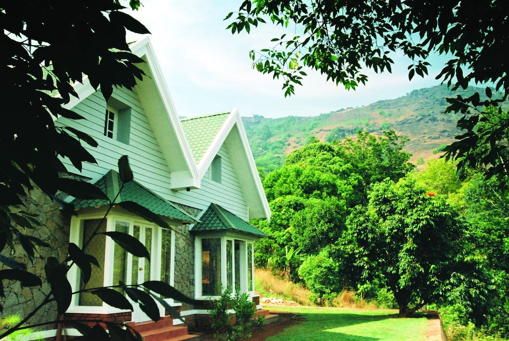 Ambady Estate 32/42