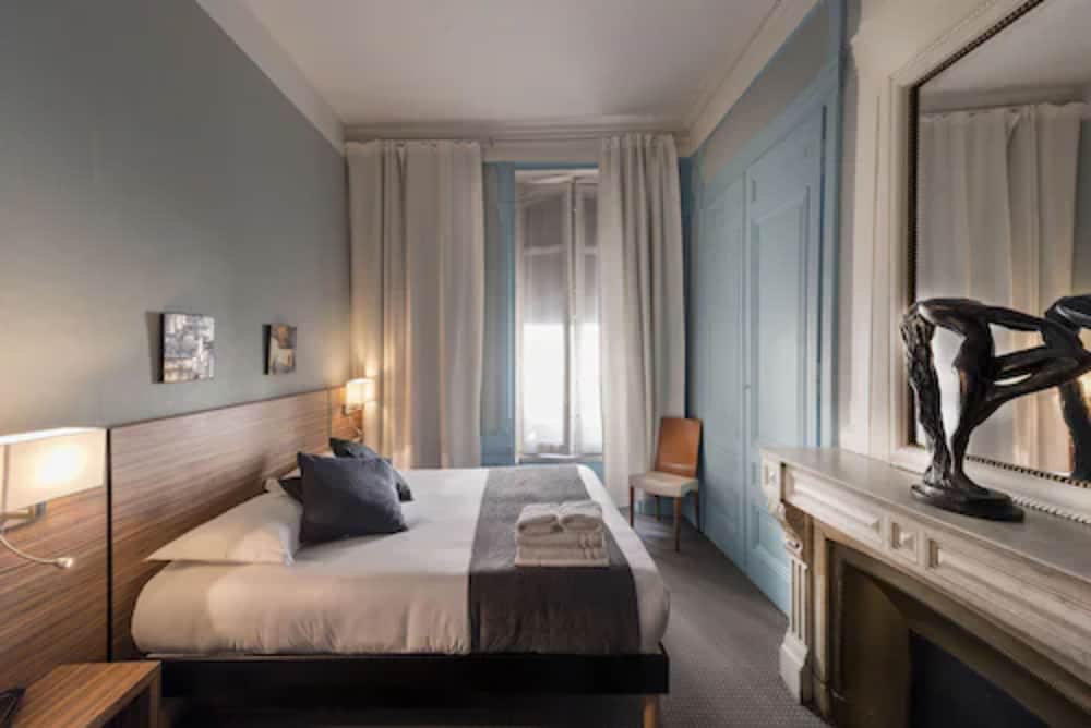 Hôtel de Paris 10/37