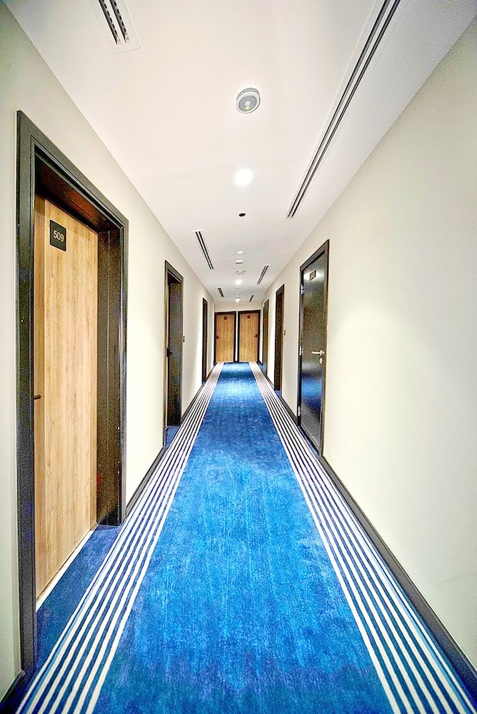 Kingsgate Al Jadaf by Millennium Hotels 21/44