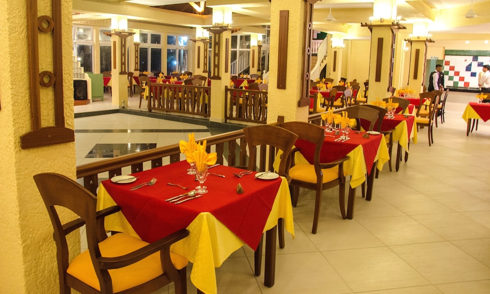 Silver Beach Hotel 34/43