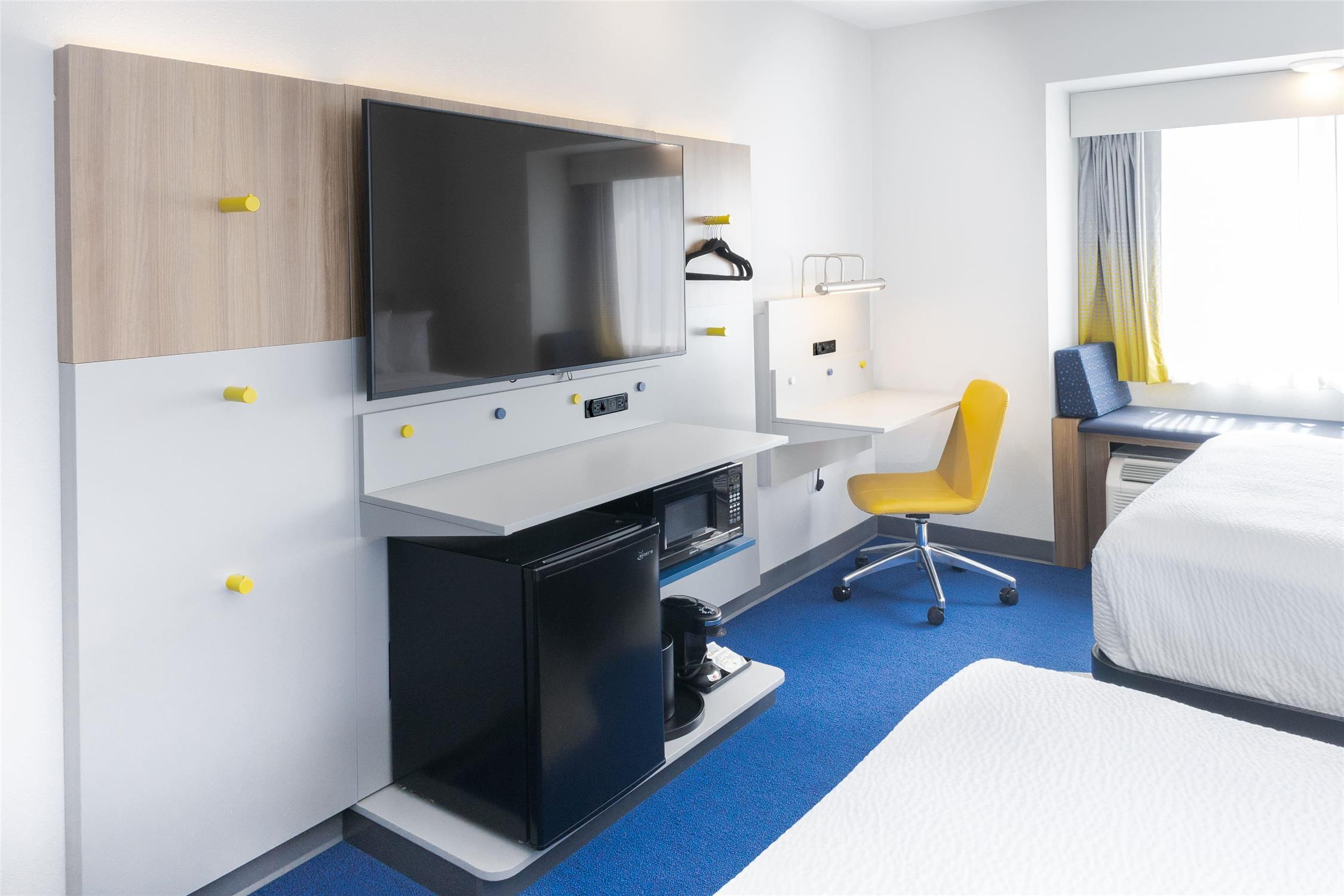 Microtel Inn & Suites by Wyndham Wellsville 30/34
