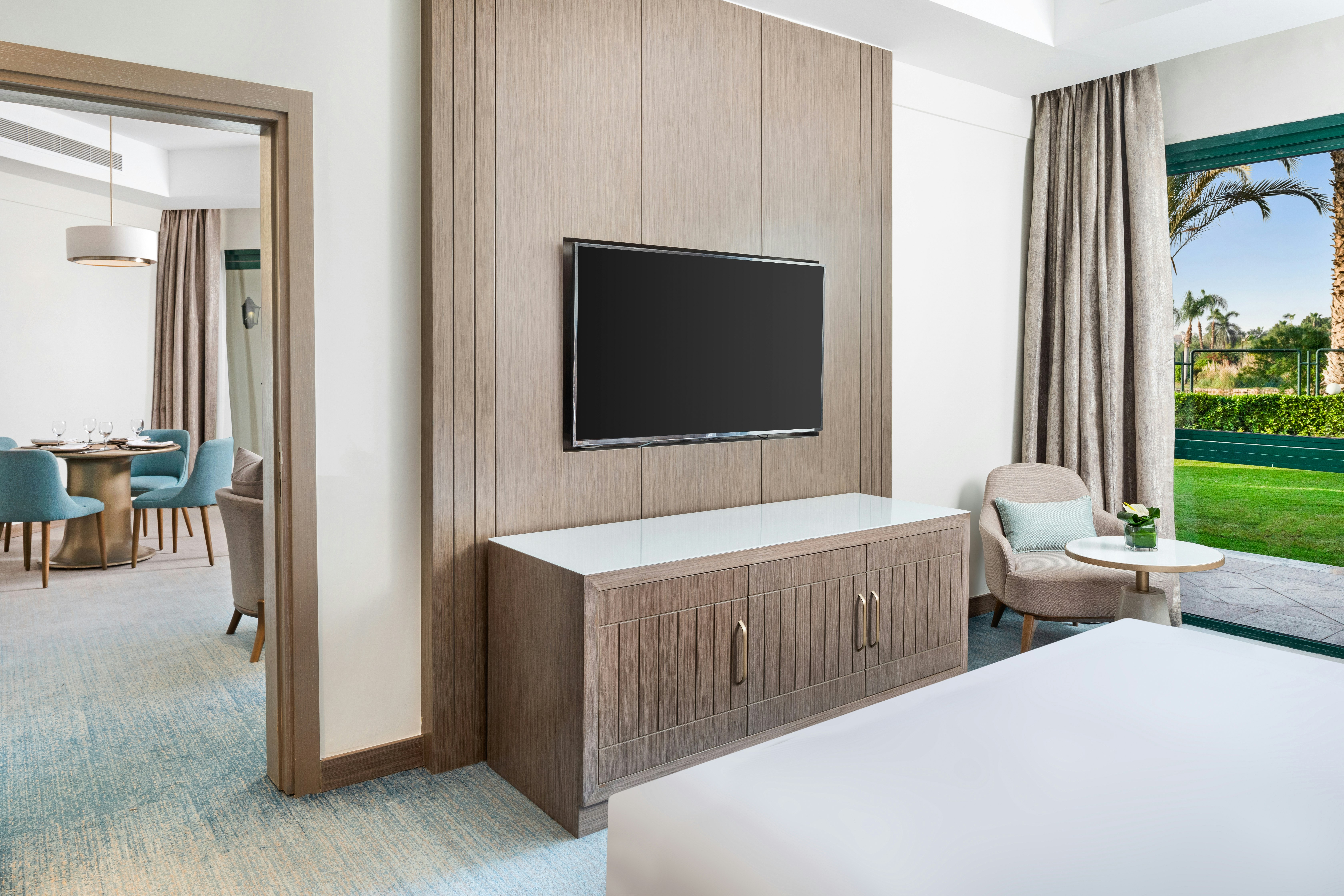 غرفة عائلية، Hilton Pyramids Golf Resort 4/7