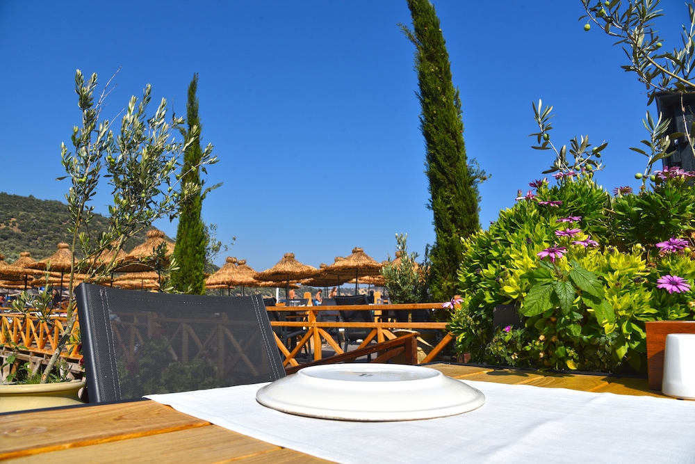 Assos Kervansaray Hotel 39/44