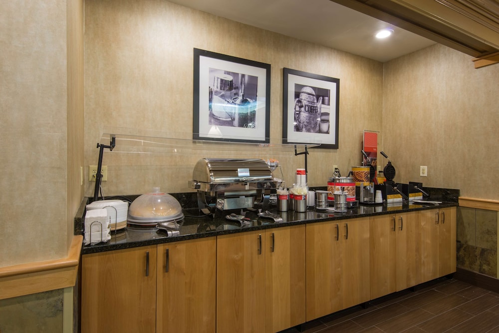 Hampton Inn Wilkesboro 34/50