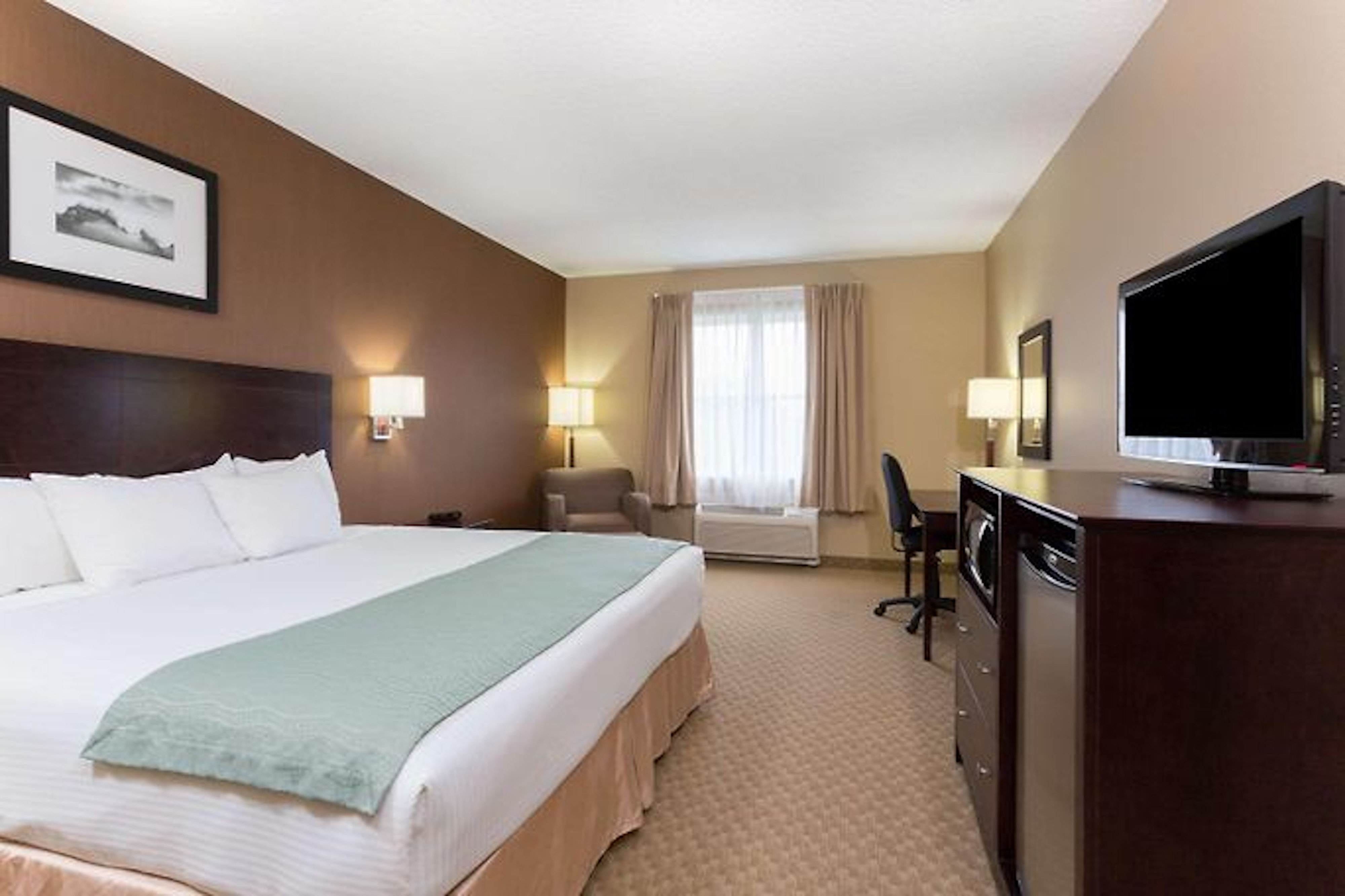 Holiday Inn Express & Suites Palm Coast - I-95 9/35