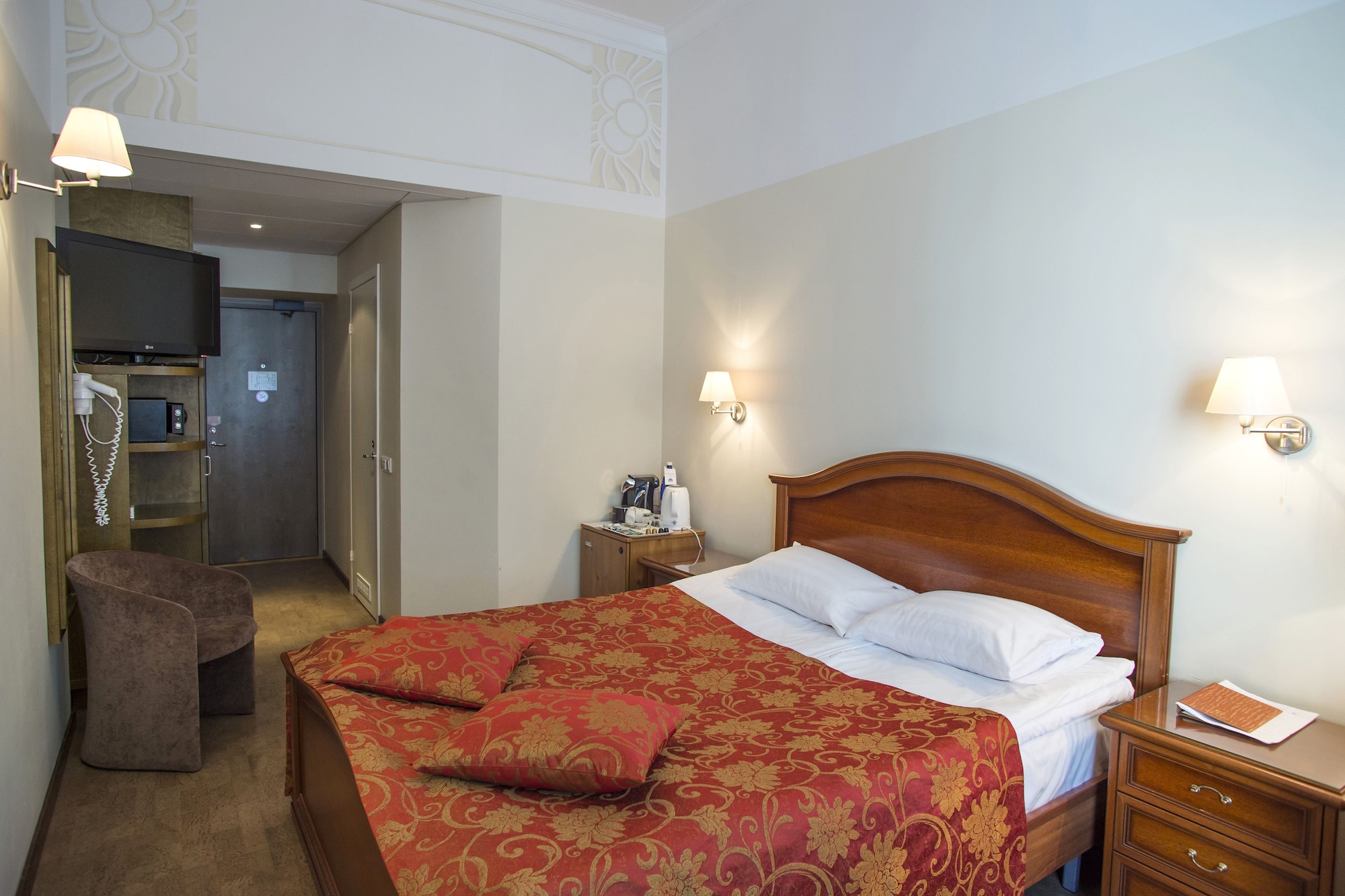 Superior Room 1 Double bed with Sofa bed