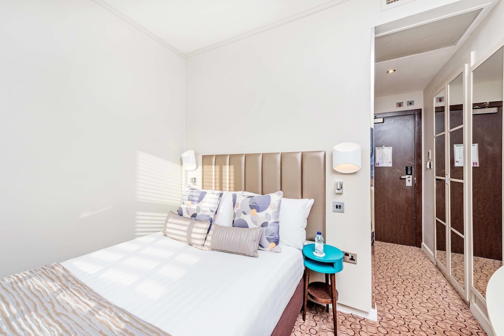 Mercure London Paddington Hotel 38/77