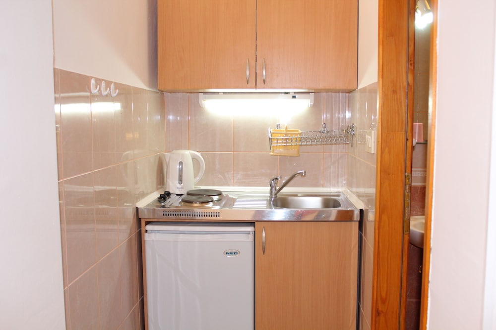 Guest House Tomanovic 41/43
