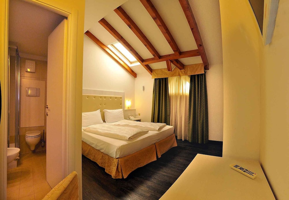 Alpen Hotel Eghel 20/68