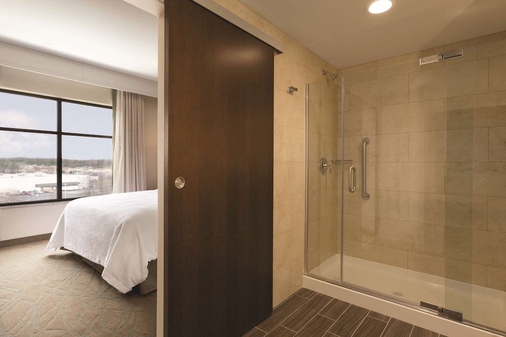 Embassy Suites Akron-Canton Airport 12/58