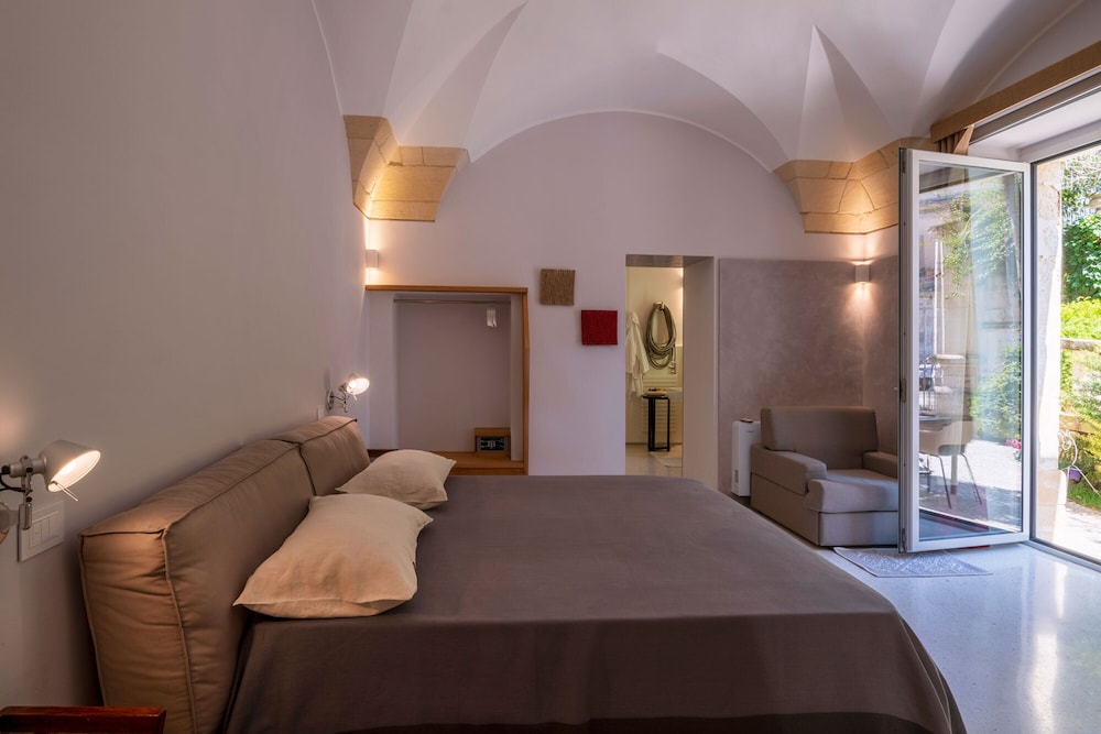 Dimora Storica Muratore Luxury Rooms 15/47