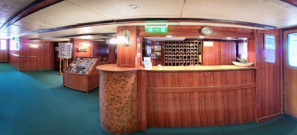 Fortuna Boat Hotel 1/24
