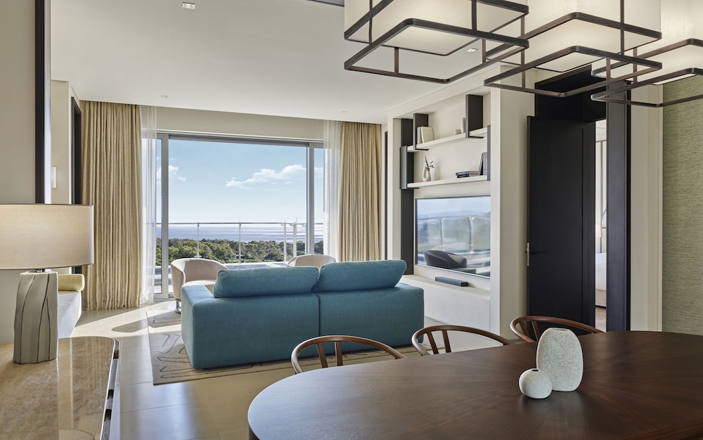 Grand Josun Jeju 45/69