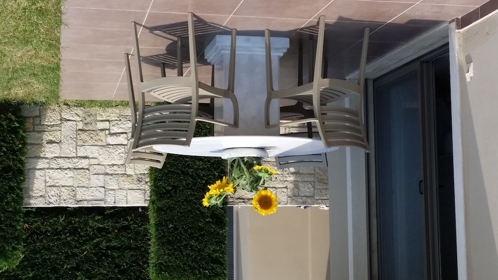 Niovi Boutique Apartments 15/30