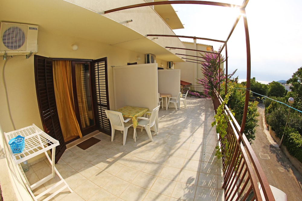 Apartmani Zvjezdana 4/43