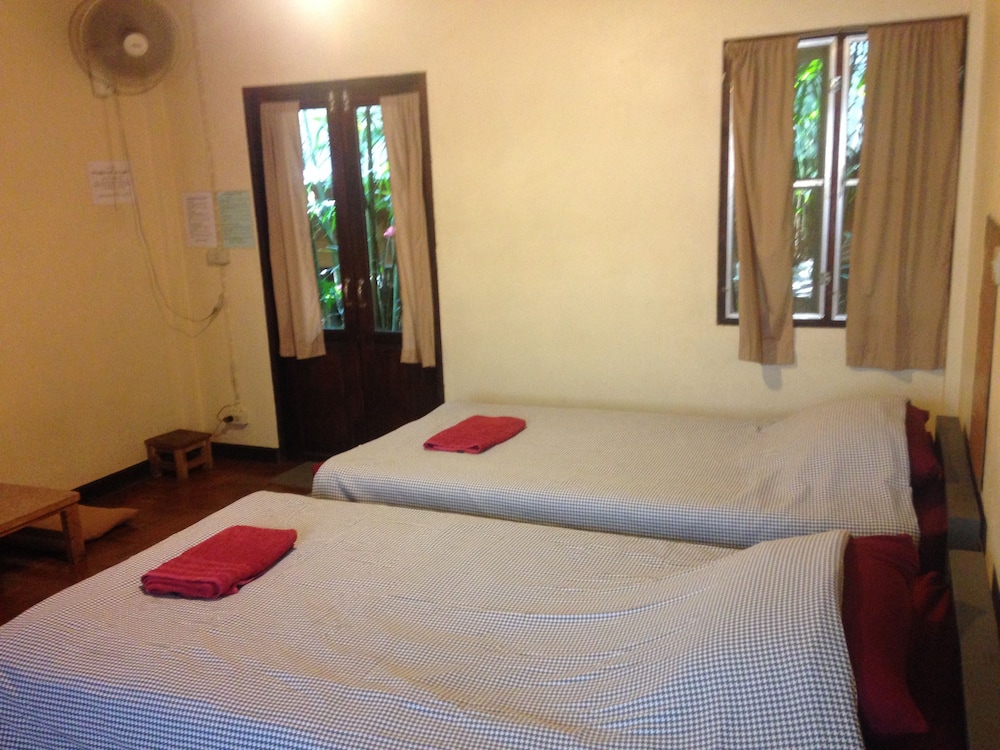 STANDARD, TWIN BEDS