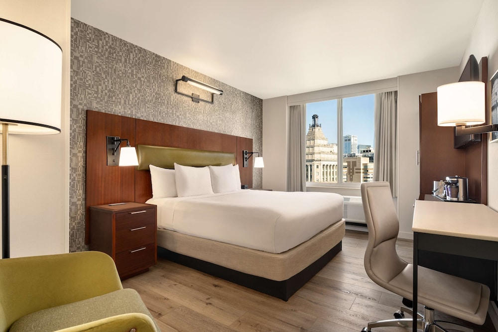 Doubletree By Hilton New York Downtown 13/39
