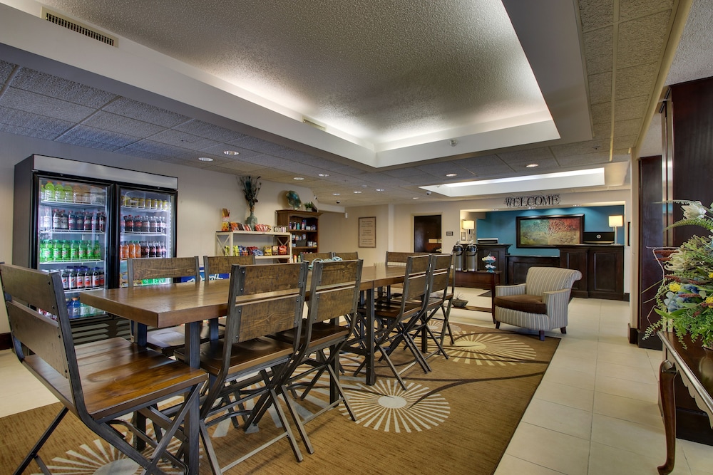 Wingfield Inn Suites 32/49