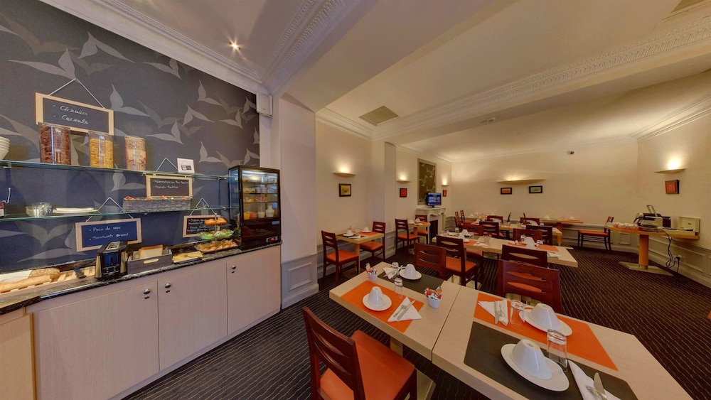 restaurant cafeteria