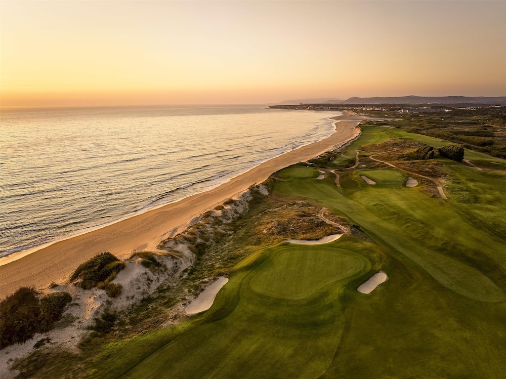 Tivoli Estela Golf & Lodges Porto (44km from Porto) 37/45