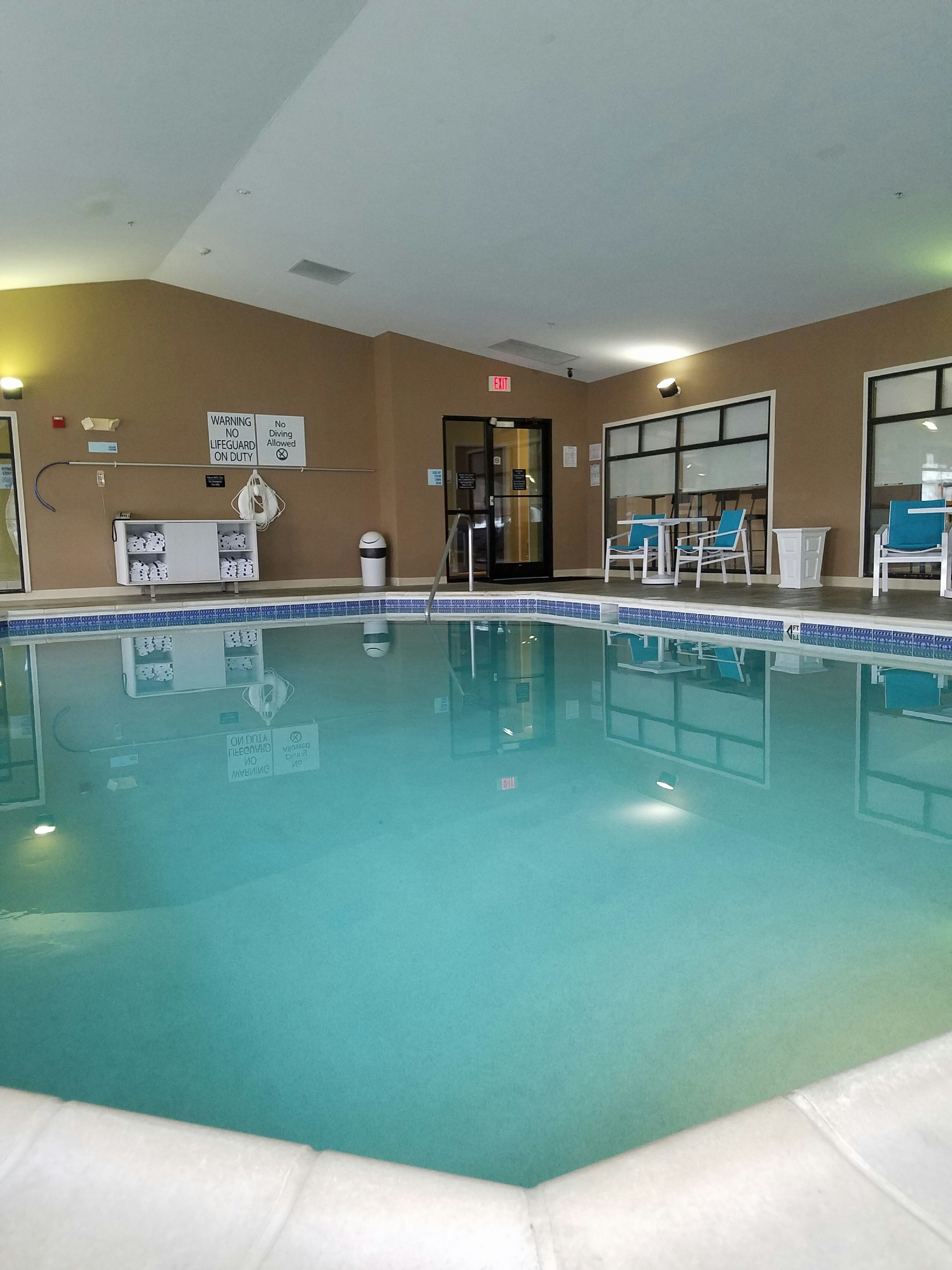 Holiday Inn Express Hotel and Suites Kingsport-Meadowview I-26 15/30